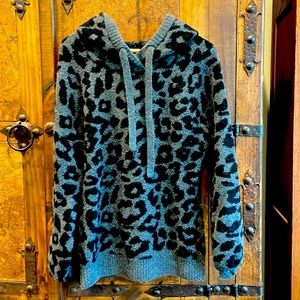 LOFT Black/Grey Leopard Sweater Hoodie sz Small